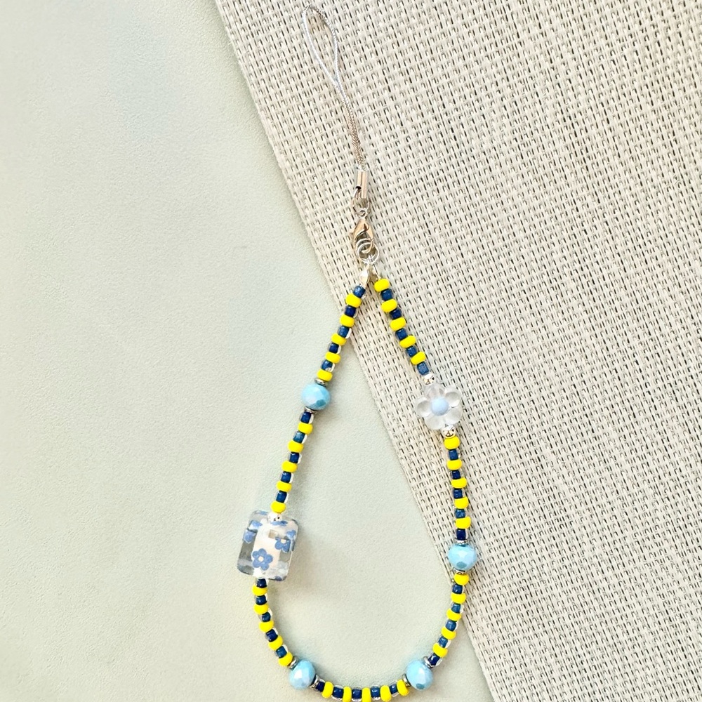Handmade Phone Strap with Yellow Blue Beads Flower Charm Phone Accessories